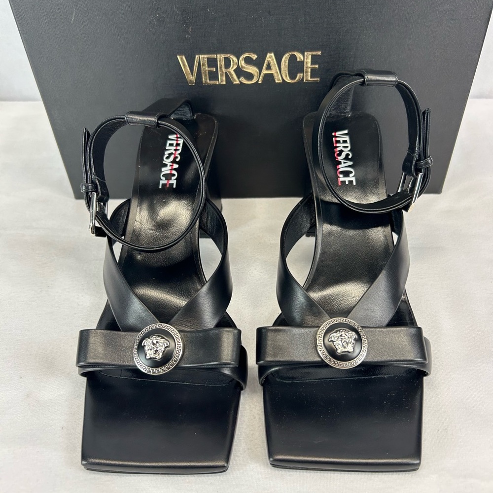 Versace
Women's Medusa Bow Block Heel Sandals